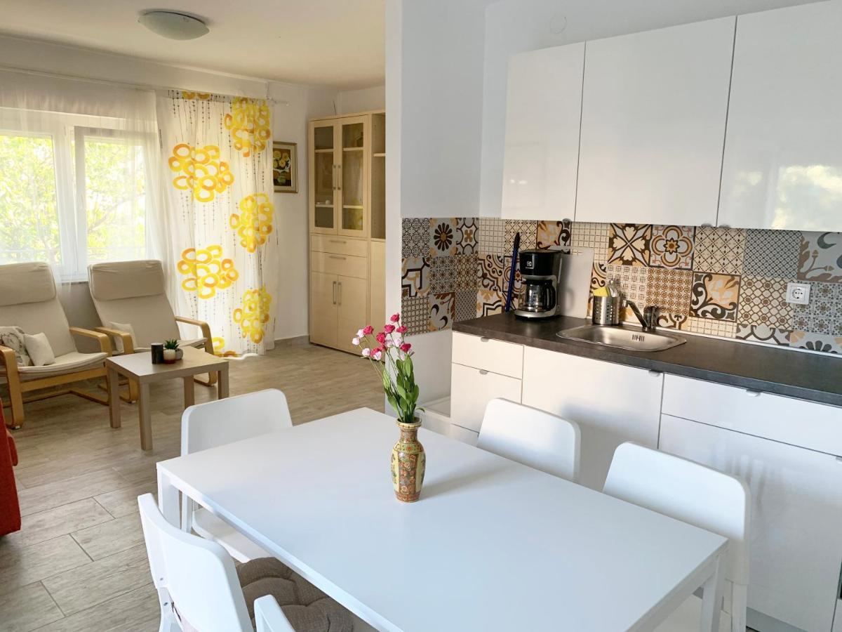 Apartment Gardenview - New! クルク エクステリア 写真