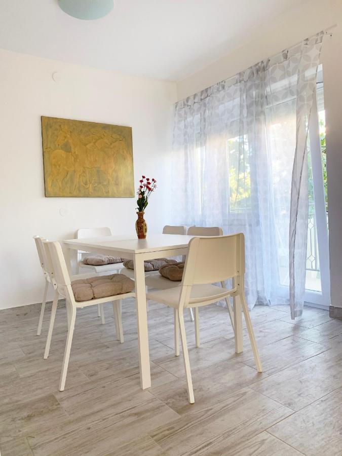 Apartment Gardenview - New! クルク エクステリア 写真