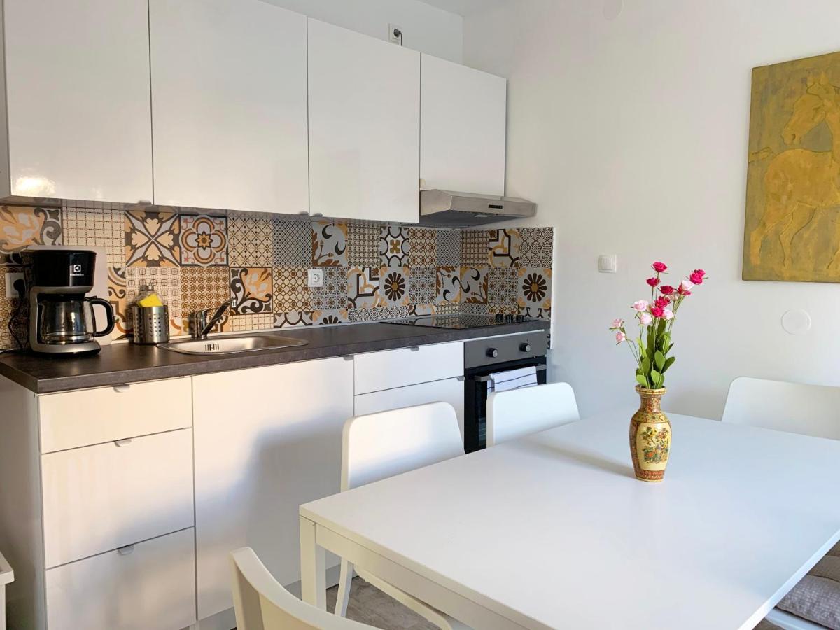 Apartment Gardenview - New! クルク エクステリア 写真