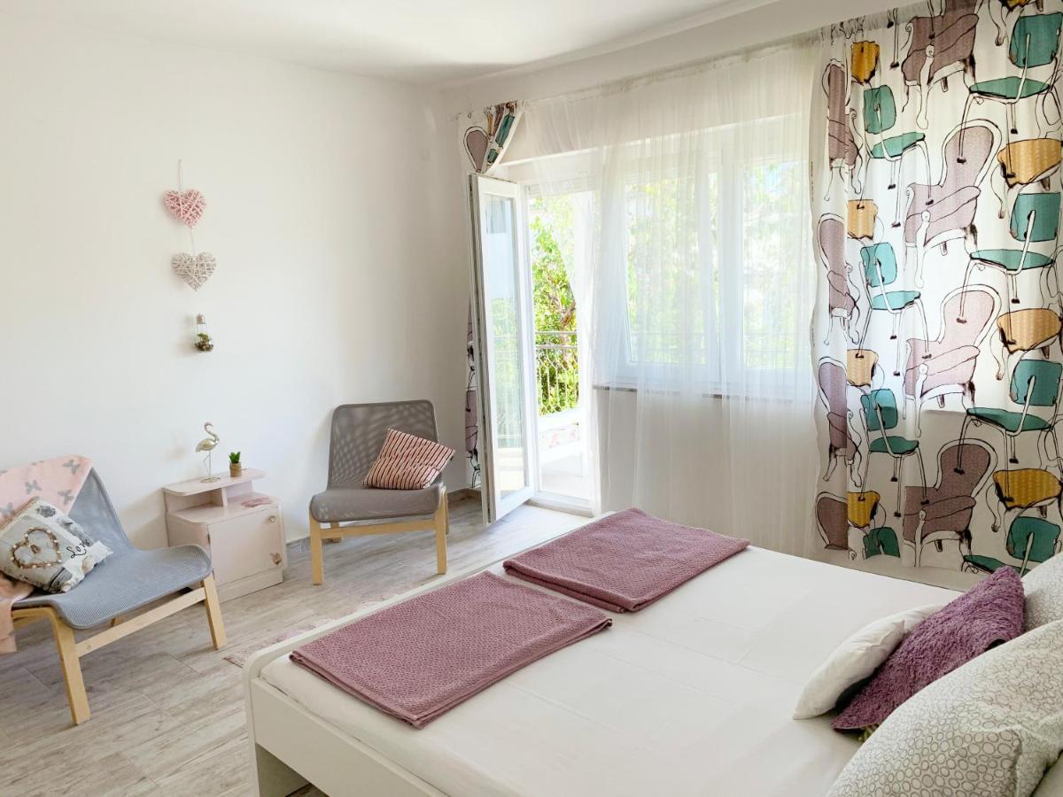 Apartment Gardenview - New! クルク エクステリア 写真