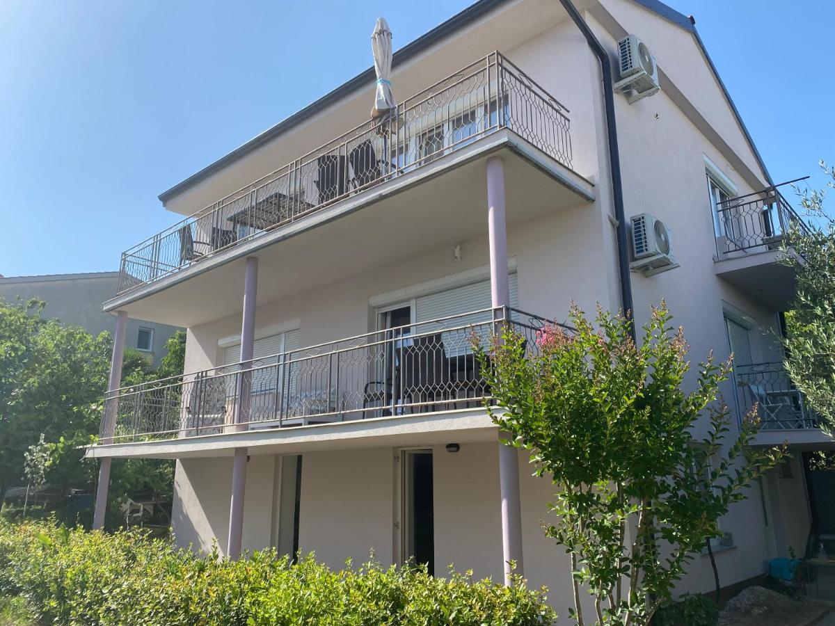 Apartment Gardenview - New! クルク エクステリア 写真